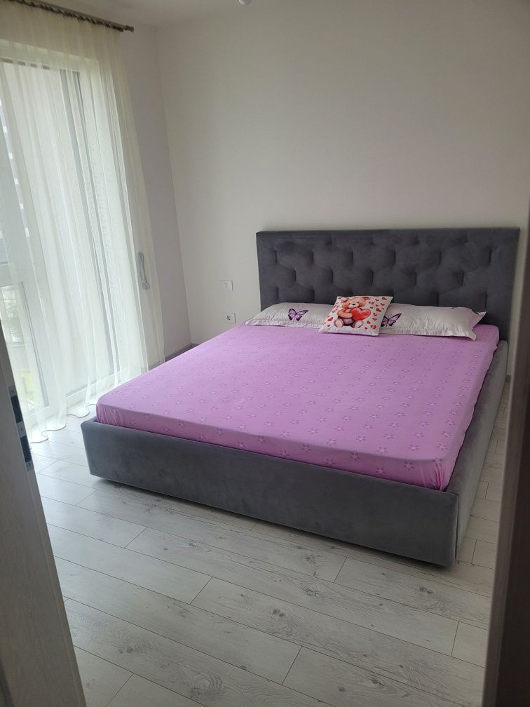 Etaj 2 in bloc nou cu loc de parcare inclus