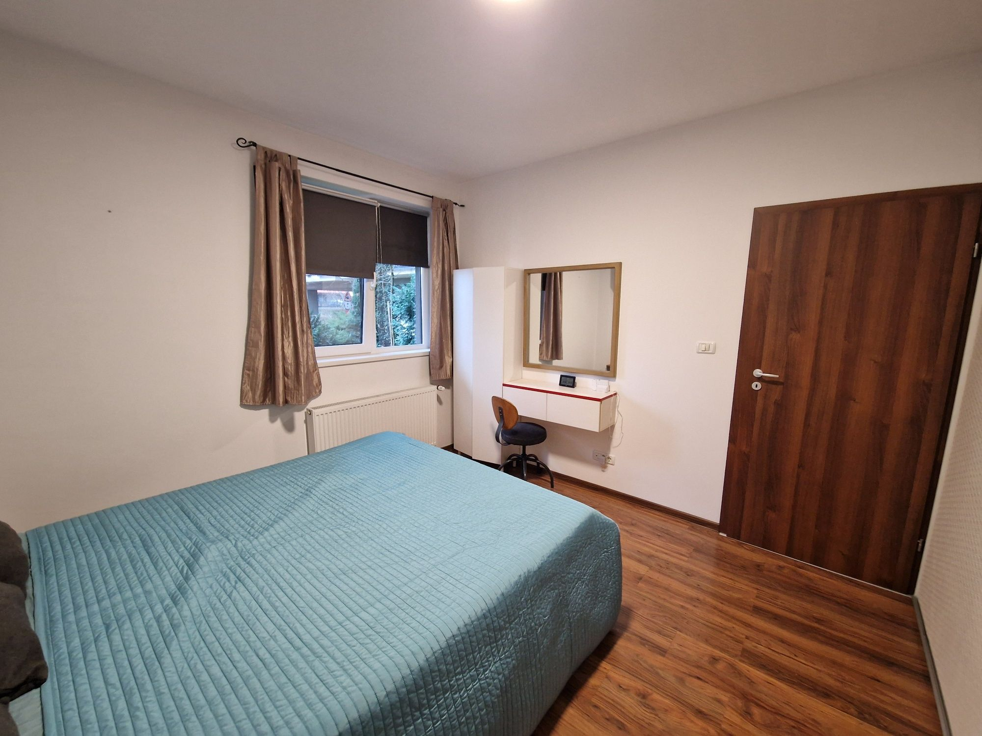 Mobilat și utilat modern în bloc nou