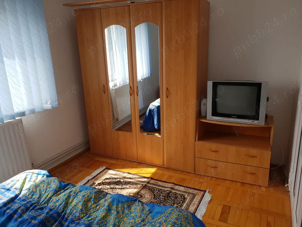 Mobilat și utilat în bloc anvelopat termic, lingă Aem