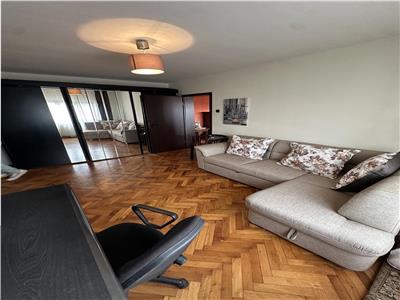 Decomandat, mobilat si utilat in Piata Dacia