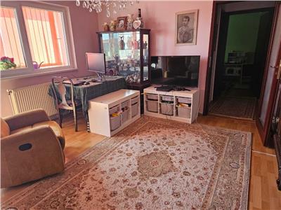 Confort 1 cu 2 bai in bloc anvelopat linga Nora