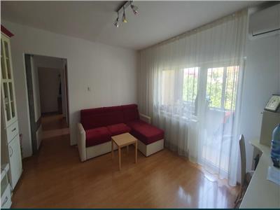 Confort 1 cu 2 băi în bloc anvelopat termic