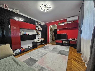 3 camere la etajul 2 cu centrala propie