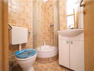 Decomandat cu 2 bai si 2 balcoane linga Parcul Clabucet