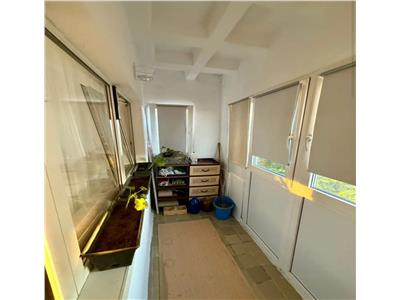 Mobilat si utilat la etajul 2 in Mircea Cel Batran