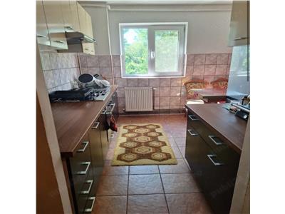 Confort 1 la etajul 2 cu centrală propie