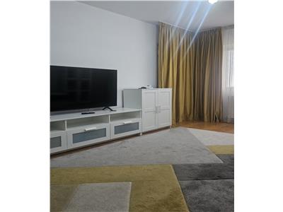 Decomandat cu 2 băi, mobilat și utilat