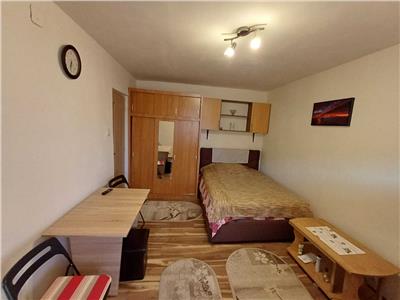 Mobilat si utilat la etajul 1 linga Thalia