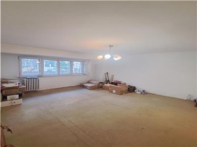 3 camere, decomandat, 2 bai Complexul Studentesc!
