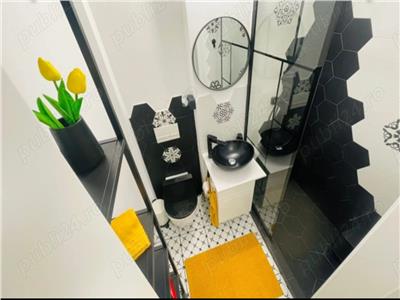 Mobilat și utilat modern în bloc anvelopat