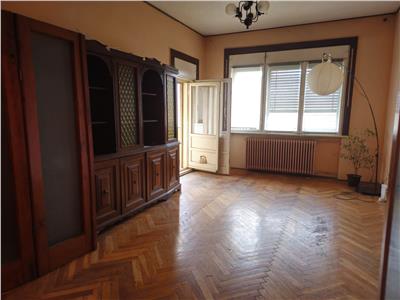 Apartament cu 4 camere cu 2 bai, ultracentral