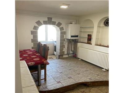 Decomandat cu 2 balcoane cu centrală propie