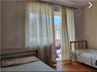 Etaj 3 cu 2 bai, linga Piata Vede