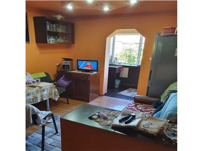 Apartament cu 2 camere decomandat