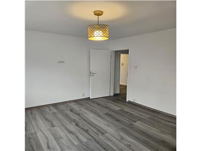 Renovat complet nou la parter inalt