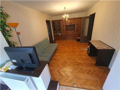 Mobilat si utilat la etajul 2 aproape de Medicina