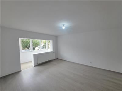 Renovat recent, model mare, aproape de Shopping City cu balcon