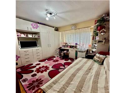 Apartament cu 2 camere linga Piata Verde