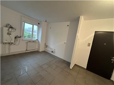 Amenajat complet, 55 mp utili in bloc anvelopat