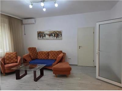 Amenajat complet, mobilat cu loc de parcare inclus