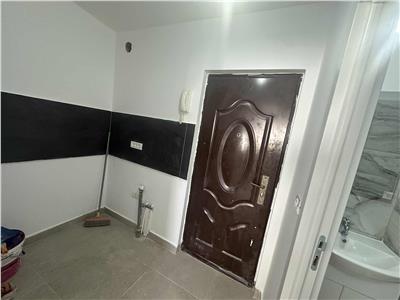 Bloc izolat aproape de Agronomie etaj 2