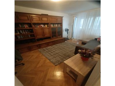 2 camere, decomandat, centrala termica, etaj intermediar, Complexul Studentesc!