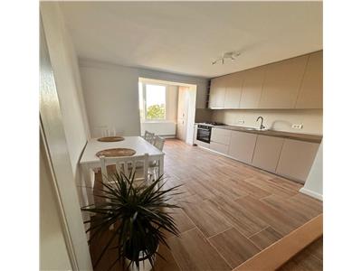 Mobilat si utilat, aproape de punctele cardinalle