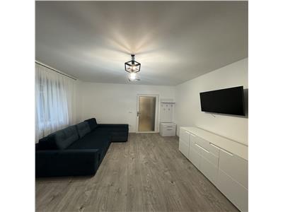 Mobilat si utilat la etajul 2 linga Shopping City
