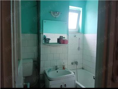 Confort 1 cu 2 balcoane in bloc anvelopat