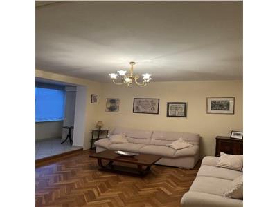 Etaj 1 lingă spitalul Judetean cu garaj inclus