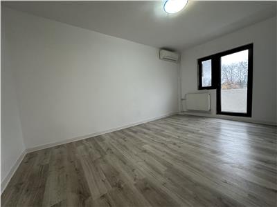 Etaj 1 cu balcon in bloc anvelopat la 500 m de Iulius Mall