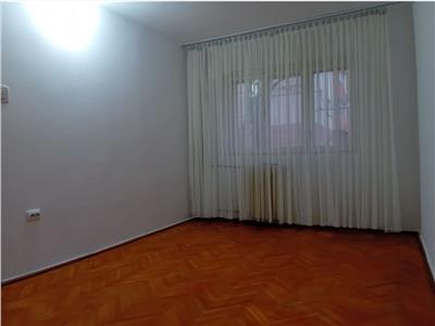 Confort 1, model mare in bloc anvelopat, linga Judetean