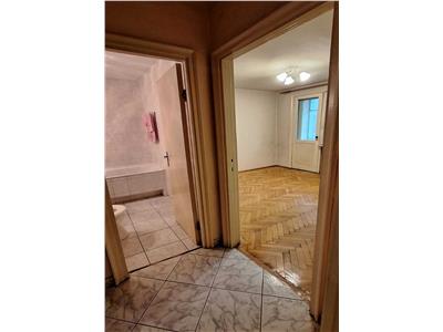 Etaj 2 cu 3 balcoane