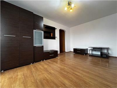 Renovat complet aproape de Mall in bloc anvelopat