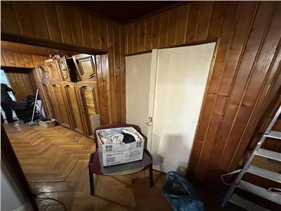 3 camere decomandate cu centrala etaj 1