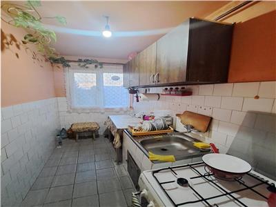 Apartament cu 2 camere in bloc anvelopat