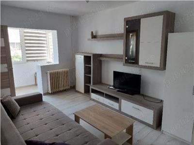 Mobilata la etajul 1 cu balcon