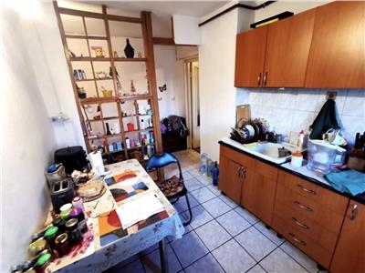 Etaj 2 cu 2 bai in bloc anvelopat, linga Nora