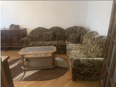 Decomandat cu 2 bai aproape de Mall