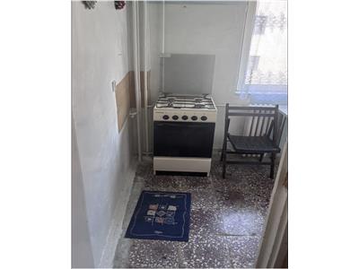 Decomandat la etajul 2 linga Iulius Mall