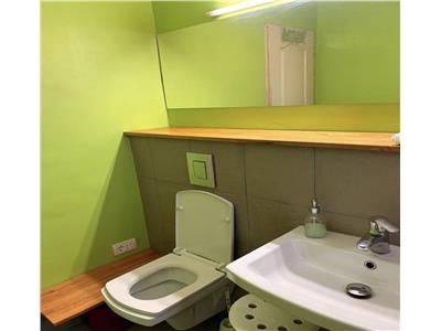 Amenajat, mobilat si utilat in bloc anvelopat