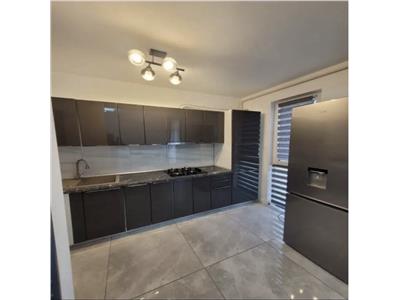 Etaj 1 in bloc nou cu loc de parcare inclus