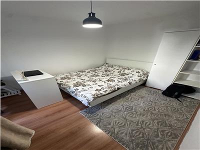 Apartament 2 camere la etajul 1