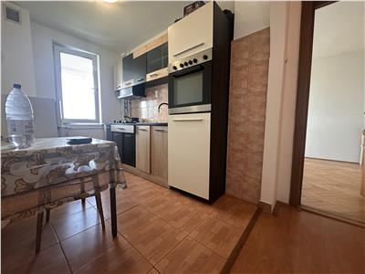 3 camere 65 mp utili la etaj intermediar, mobilat si utilat