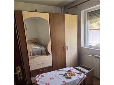 3 camere etaj 1, mobilat, linga piata Doina