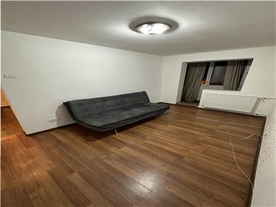 3 camere etaj 1 langa Mall