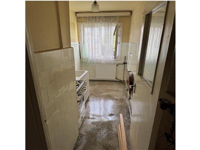 Apartament cu 2 camere linga Spitalul Judetean