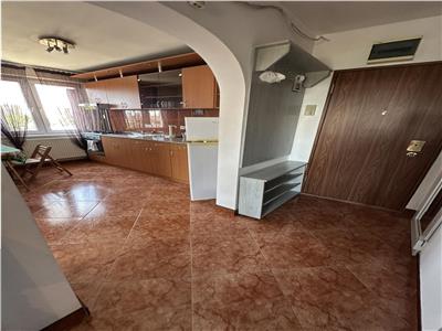 Decomandat, etaj intermediar, mobilat si utilat Iulius Mall