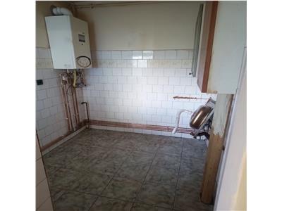 Apartament 1 camera cu centrala propie linga Judetean