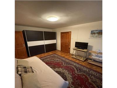 Apartament cu 2 camere aproape de medicina